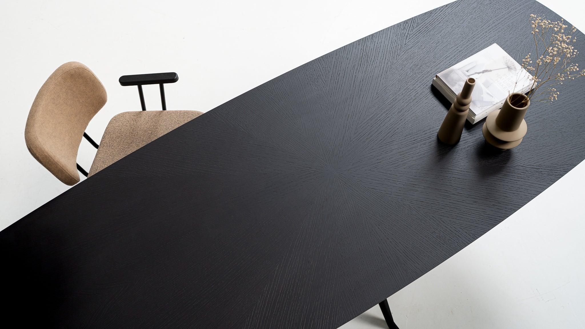 Balemo-Daenischer-ovaler-Fischgraet-Esstisch-Anna-1