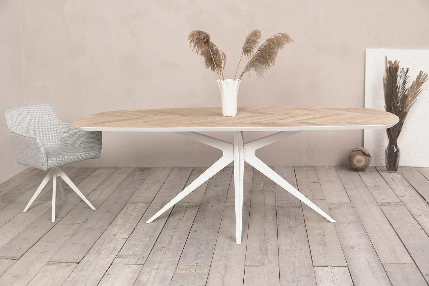 Balemo-Daenischer-ovaler-Fischgraet-Esstisch-Anna-2