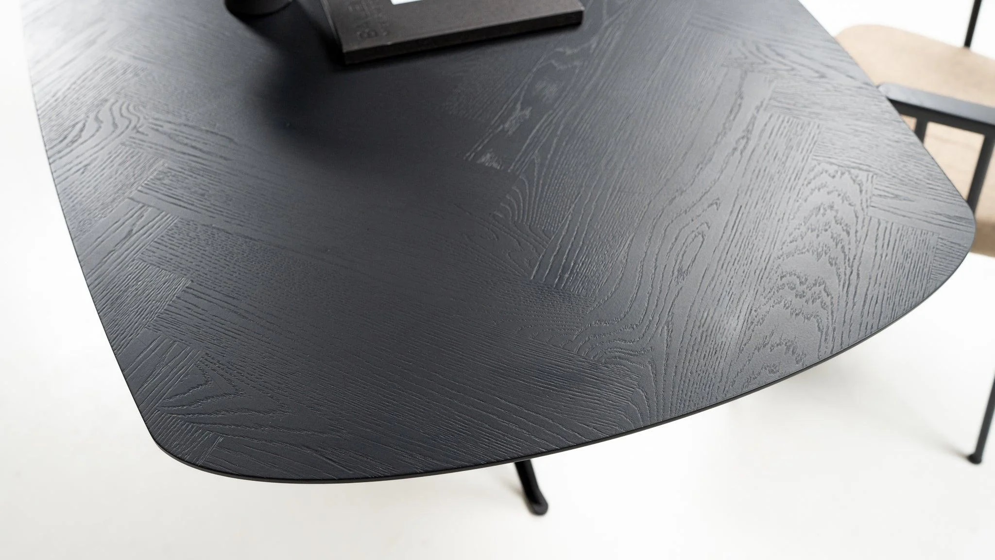 Balemo-Daenischer-ovaler-Fischgraeten-Esstisch-Anna-11