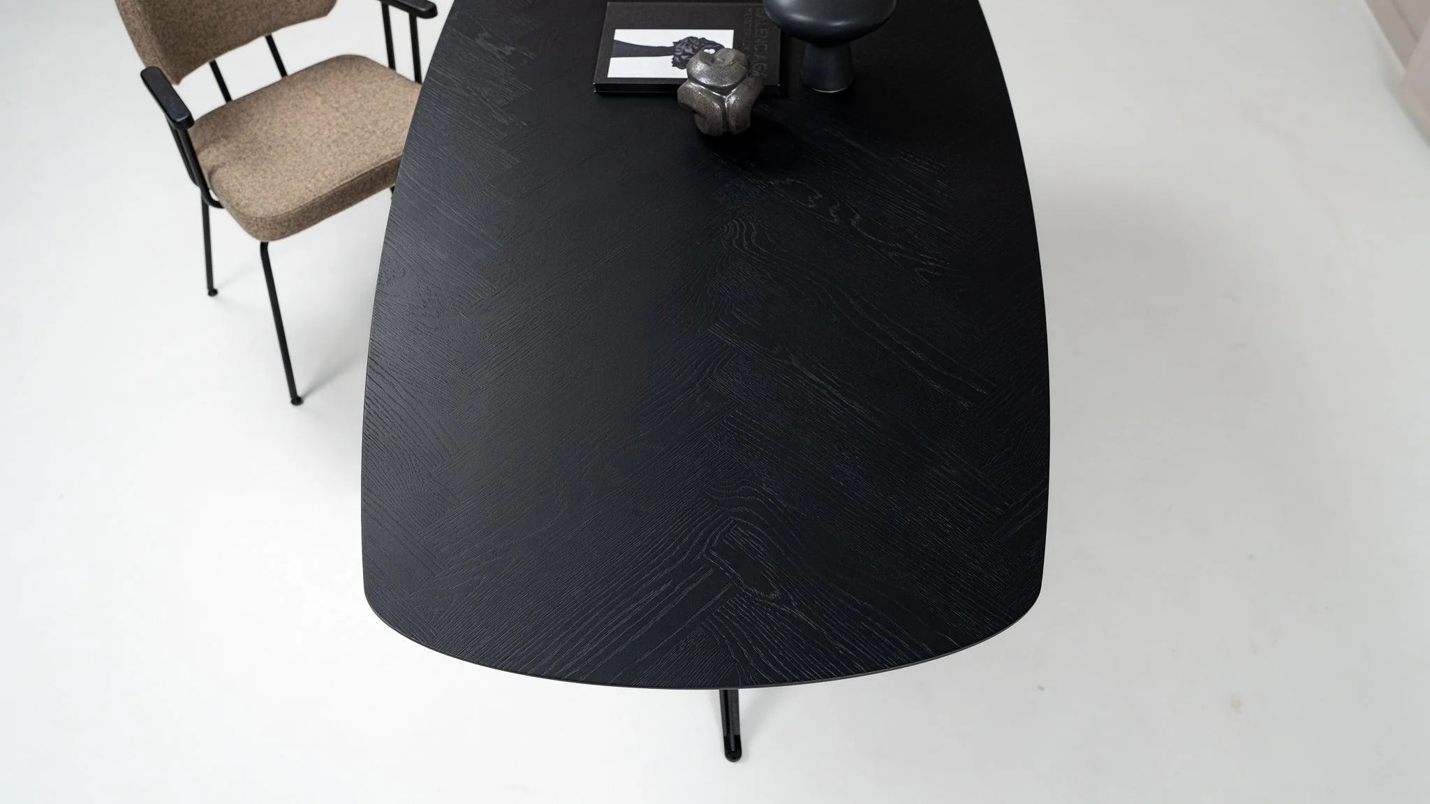 Balemo-Daenischer-ovaler-Fischgraeten-Esstisch-Anna-7