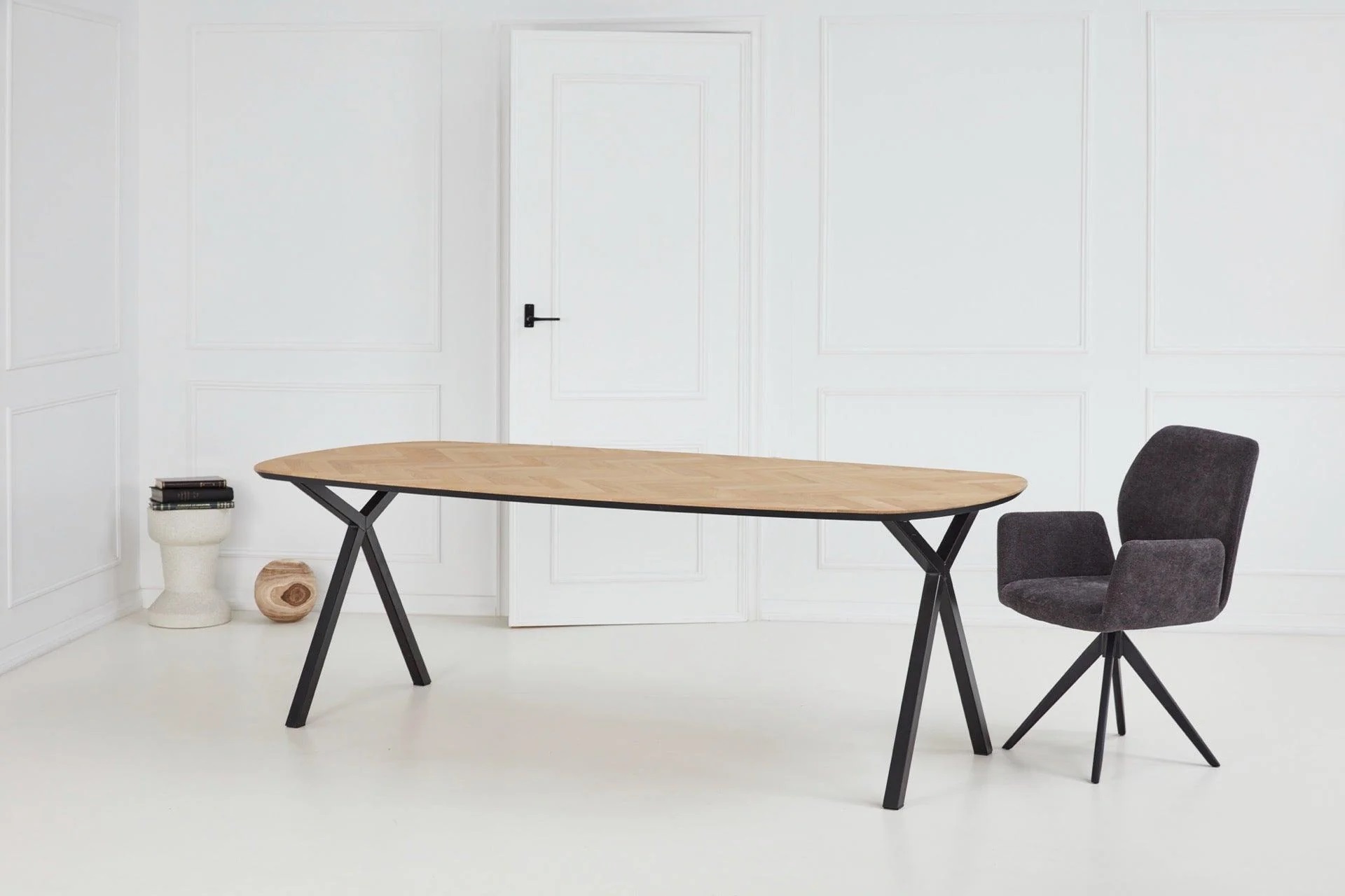 Balemo-Daenischer-ovaler-Fischgraeten-Esstisch-Scissor-2