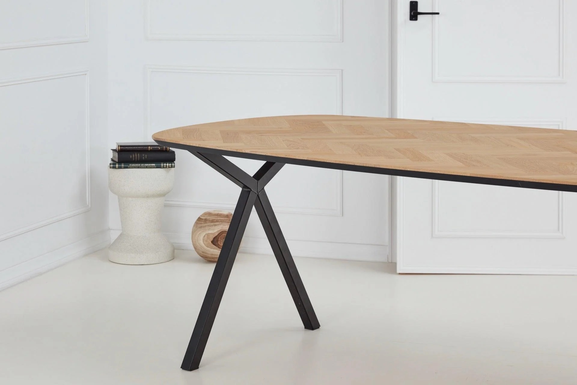 Balemo-Daenischer-ovaler-Fischgraeten-Esstisch-Scissor-4