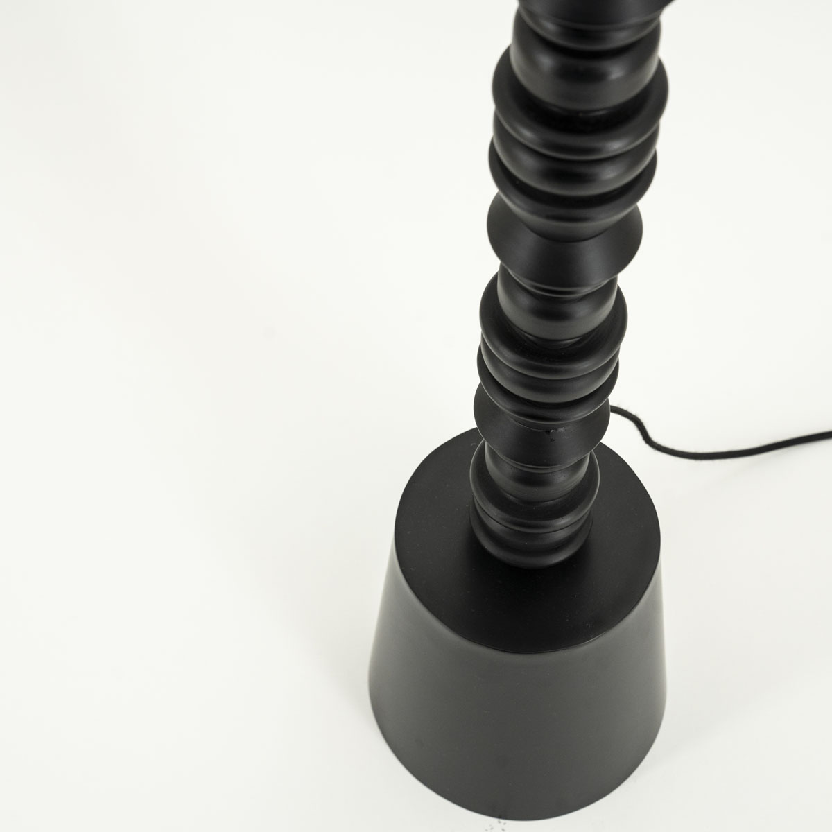By-Boo-Stehlampe-PULSE-beige-schwarz-3