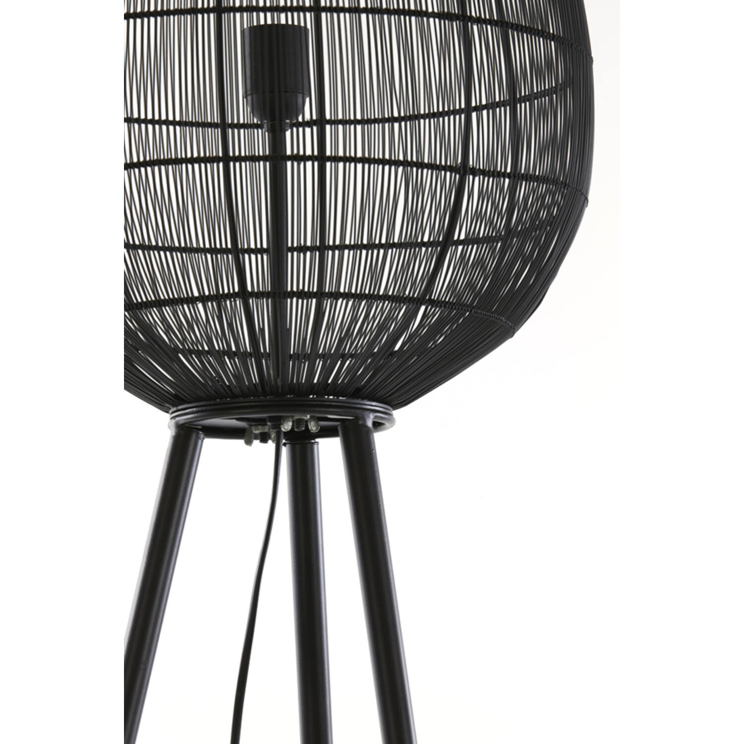 Light-Living-Stehleuchte-YUMI-mattschwarz-4