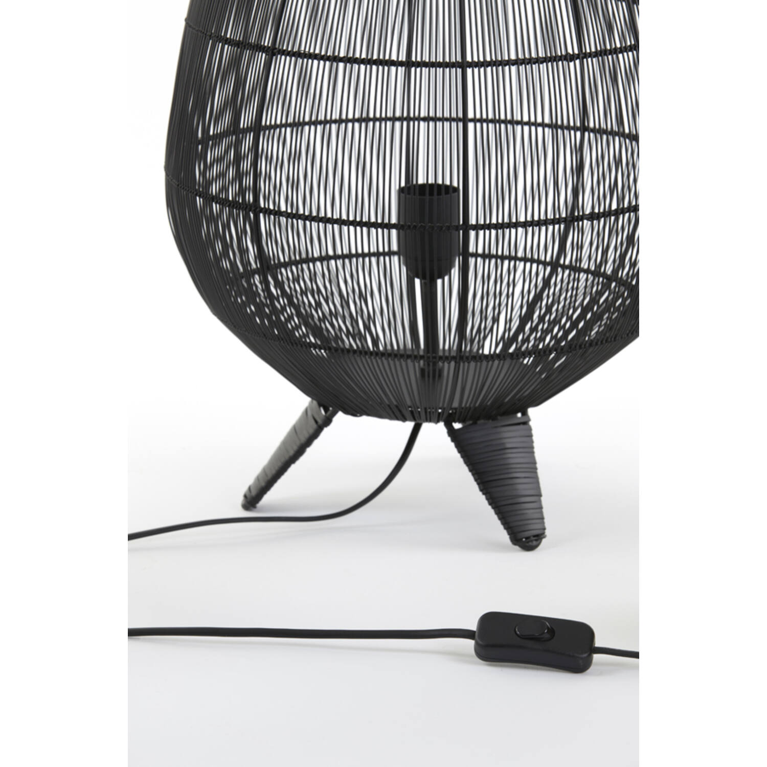 Light-Living-Tischleuchte-YUMI-mattschwarz-3