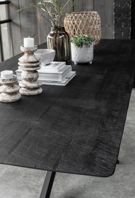 DTP-Home-Esszimmertisch-Timeless-Black-Curves-Teakholz-4