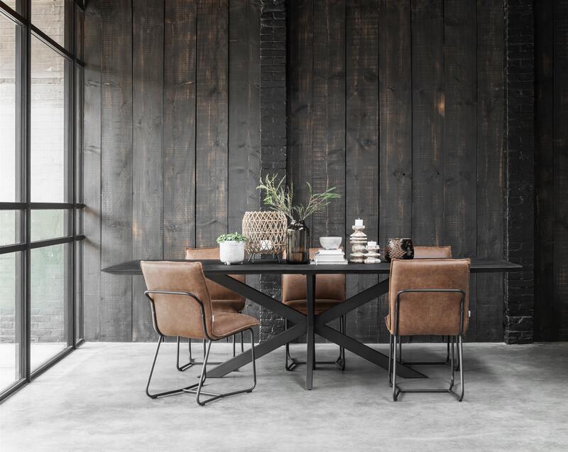 Esszimmertisch Timeless Black Curves Teakholz