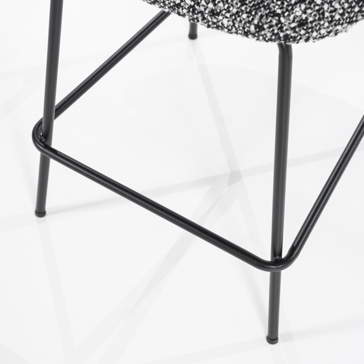 Eleonora-Barhocker-Jon-Black-Maywood-6