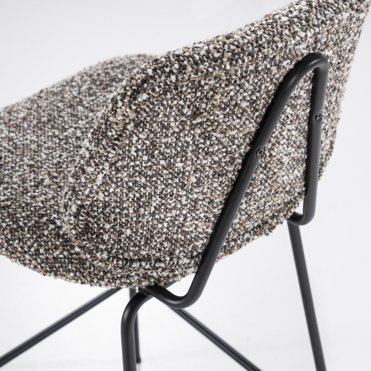 Eleonora-Barhocker-Jon-Taupe-Maywood-5