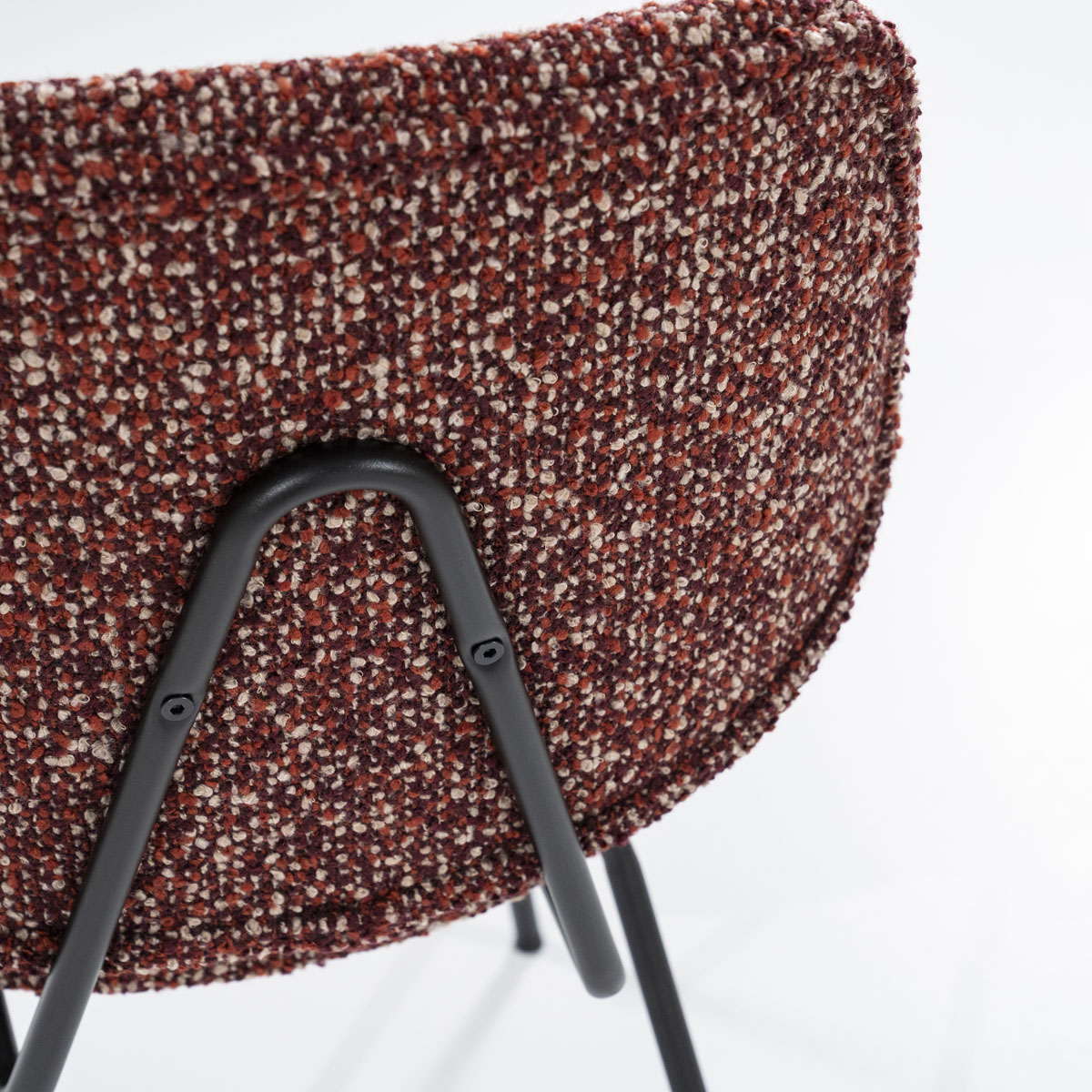 Eleonora-Esszimmerstuhl-Jon-Red-Maywood-5