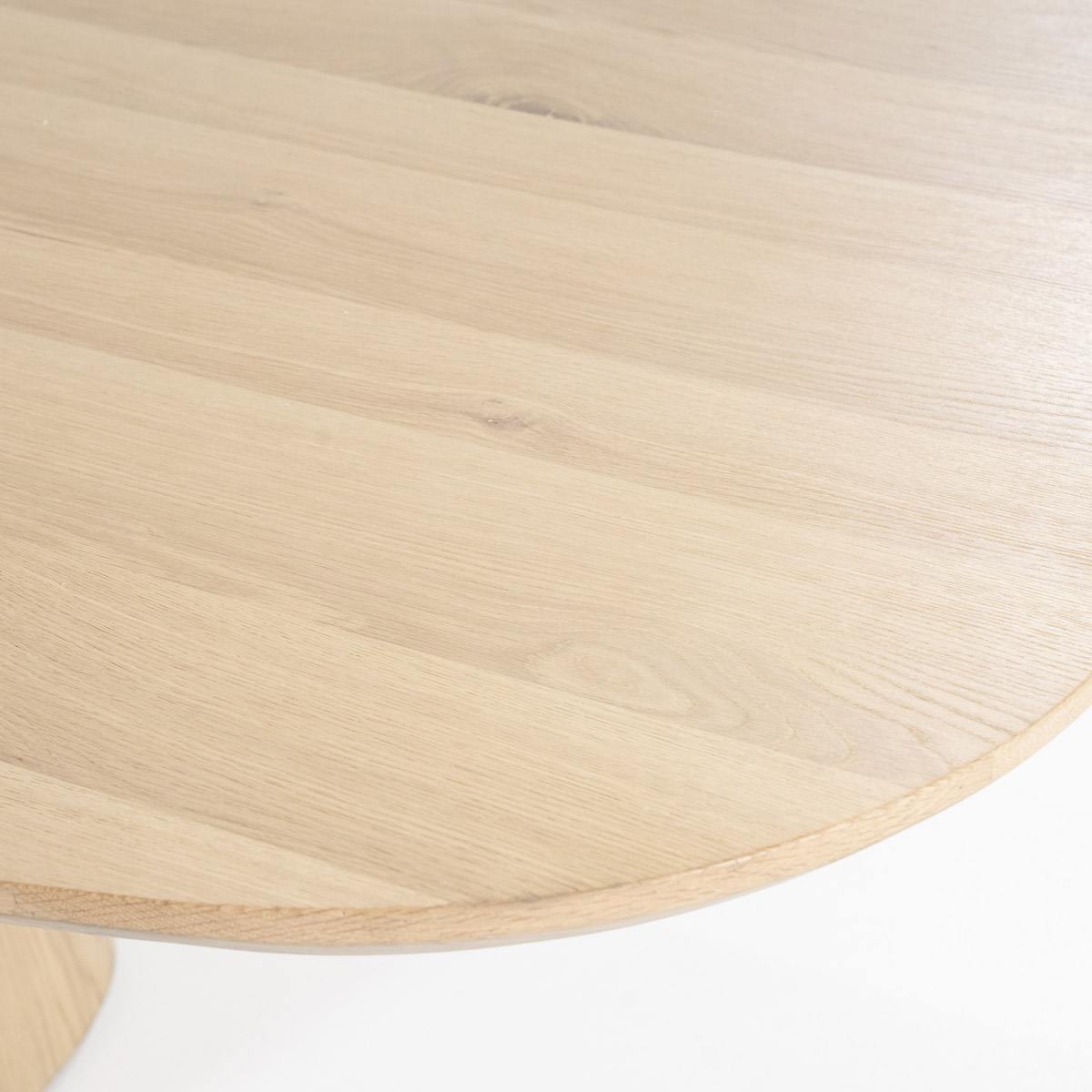 Eleonora-Esszimmertisch-Nola-Danisch-Oval-Helles-Holz-2
