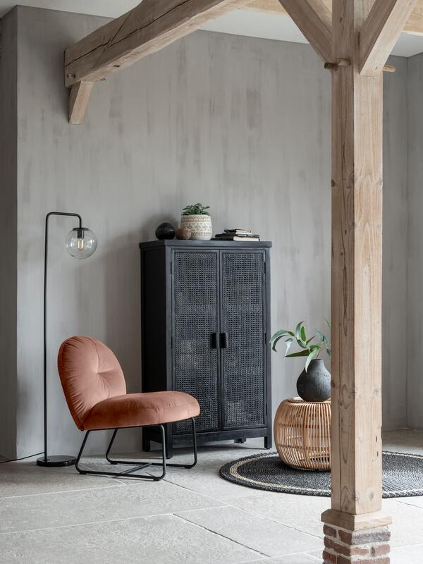 MUST-Living-Kabinett-Provence-Schwarz-9